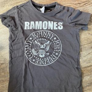 h&m toddler boy ramones tshirt